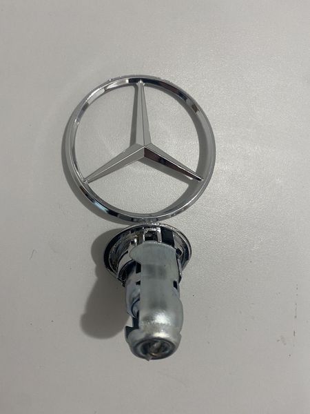 Емблема Mercedes-Benz W-123 36 фото